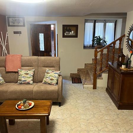 Apartamentos Rurales Los Villares 코룬가 외부 사진