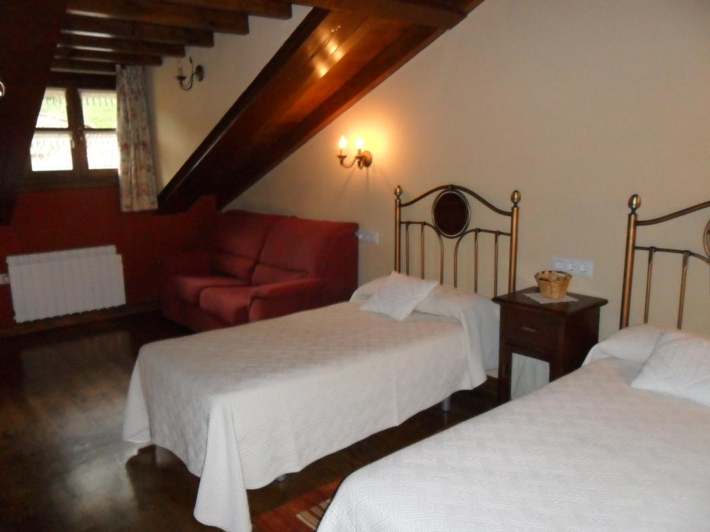 Apartamentos Rurales Los Villares 코룬가 객실 사진