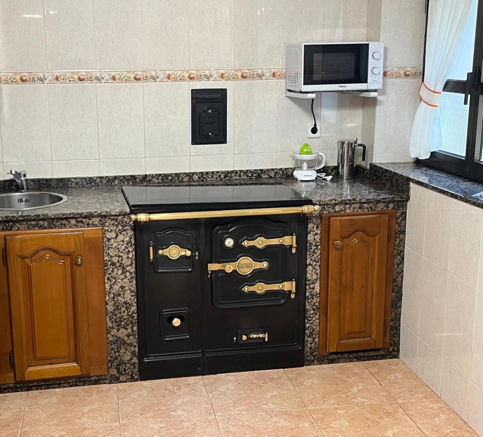 Apartamentos Rurales Los Villares 코룬가 외부 사진